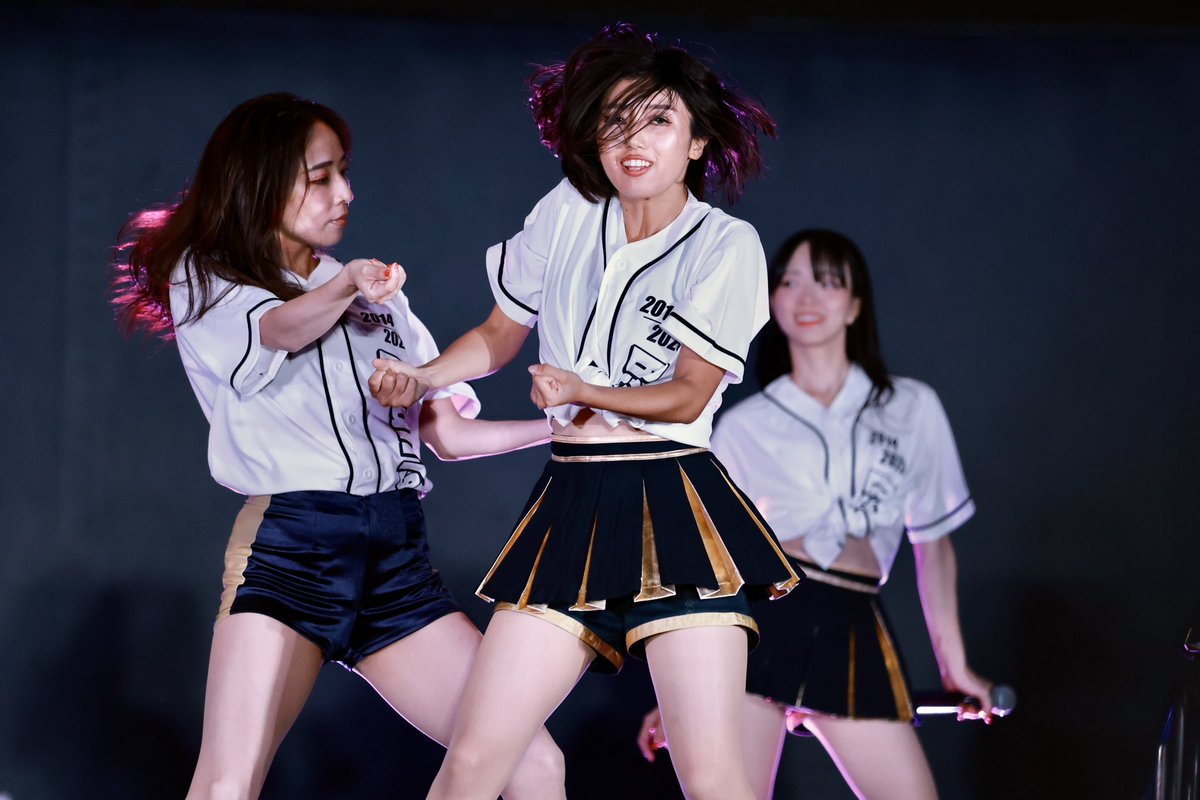 tadaakichanpu's tweet photo. BsGirlsDay~10th Anniversary~
お久しぶりです💖💖
HOMOMIさん
やっと会えました🥰
お元気ってか 💃キレッキレやん
ヤバいね🙄
つづく
#Bs2015 #Bs2016 #Bs2017
#HOMOMI_BsGirls326
#Bs2023 #プロ野球 #NPB #ORIX #BsGirls #BsGirls10th💎 https://t.co/BlaUQhMTfW