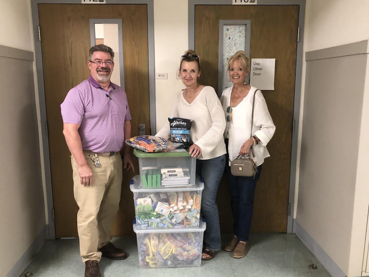The RCHS science is honored to accept the donations so graciously made by the DeAnne Kinsey and Nancy Keller, friends of Carol’s and members of the Glenwood Goodie Girls. In honor of Carole Fenimore, a beloved science teacher of RCHS for 19 years!