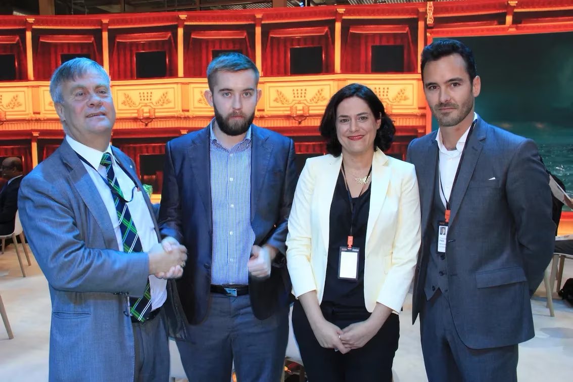 Chris Barrett tweet media