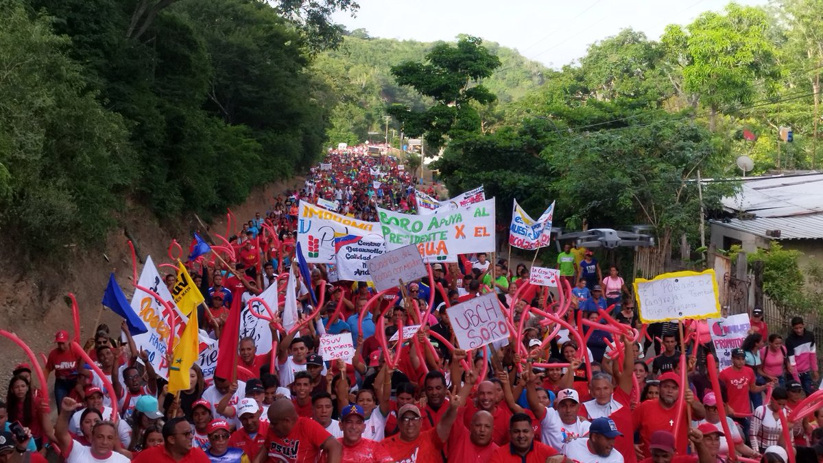 El Municipio Andrés Mata, se desbordó en Apoyo al Presidente Nicolás Maduro Moros

<a href="/NicolasMaduro/">Nicolás Maduro</a> 
<a href="/dcabellor/">Diosdado Cabello R</a> 
<a href="/PartidoPSUV/">PSUV</a>