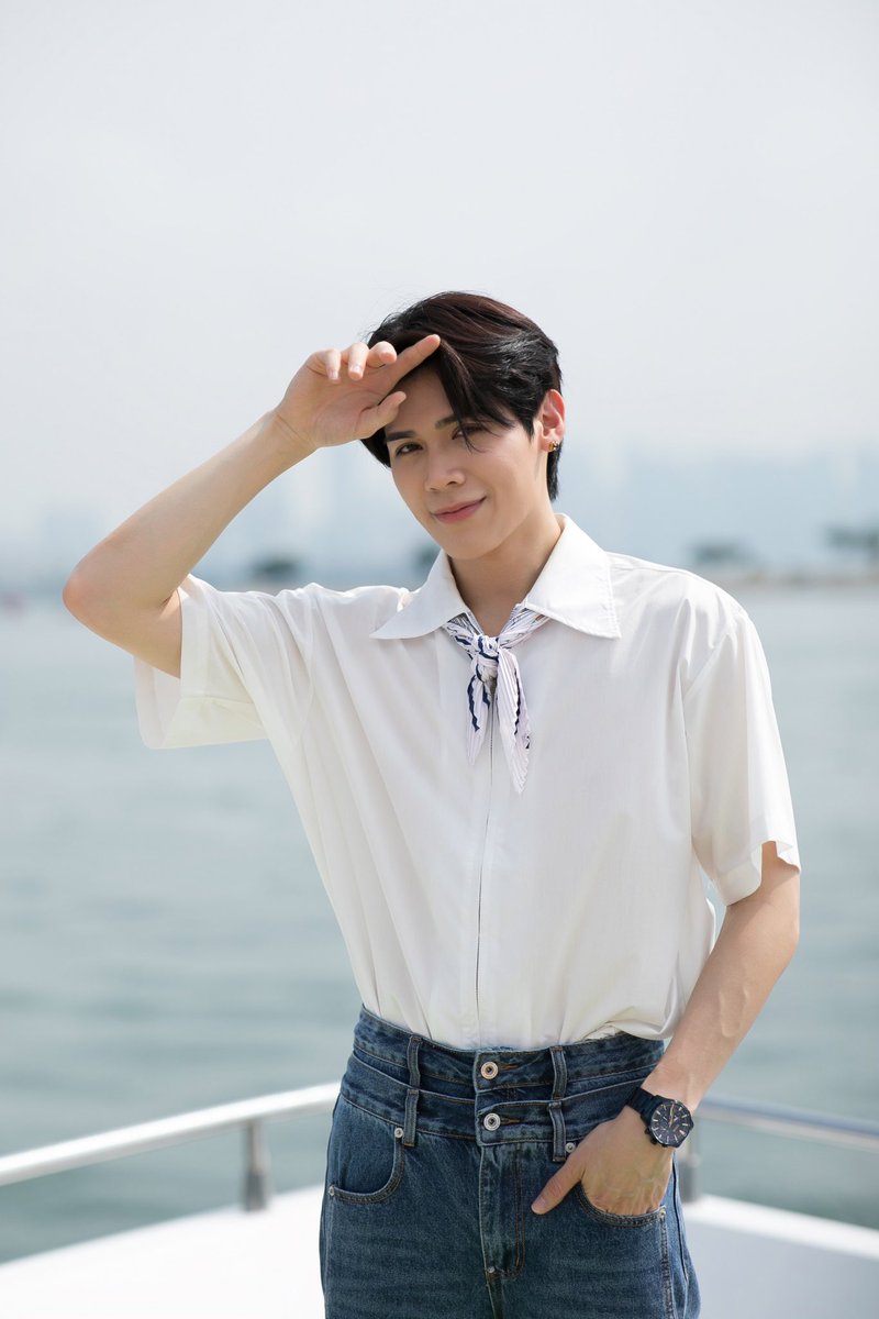 Last but not least, our LITA boys will always be bright and shiny as the sun in the light blue sky. 

Until we meet again. 🤍

#LITAfandayinSG
#LITAMagicDay2inSG
#ShawtyBoss #MagentaBoy 
#ComeFortZon #CaptainPeat