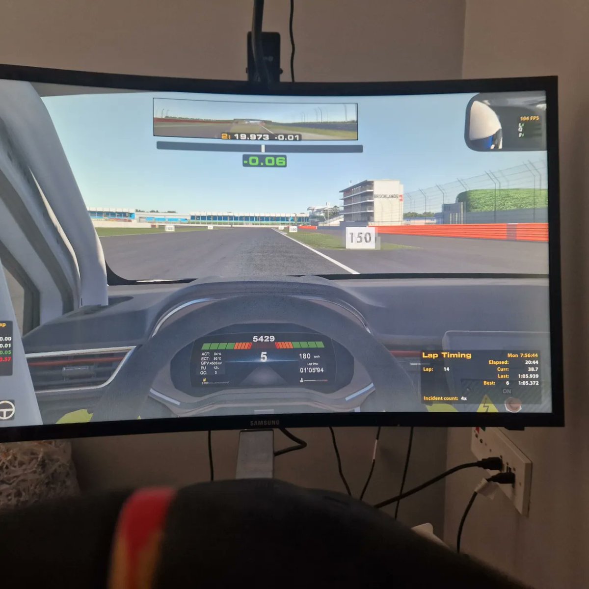 Last blast on the sim before heading to Silverstone. Won't be on track before qualifying so the sim is an important part of my preparation for track familiarisation and getting laps in #IRacing #Silverstone #Clio #racingdriver