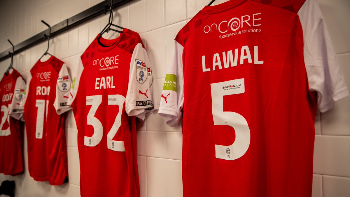 By the look of this Fleetwood Town dressing room pic this afternoon you'd be hopeful of a start for Ireland U21 Bosun Lawal (20, Def/Mid)  who is on loan from Celtic for the season. ☘️ #greenshoots