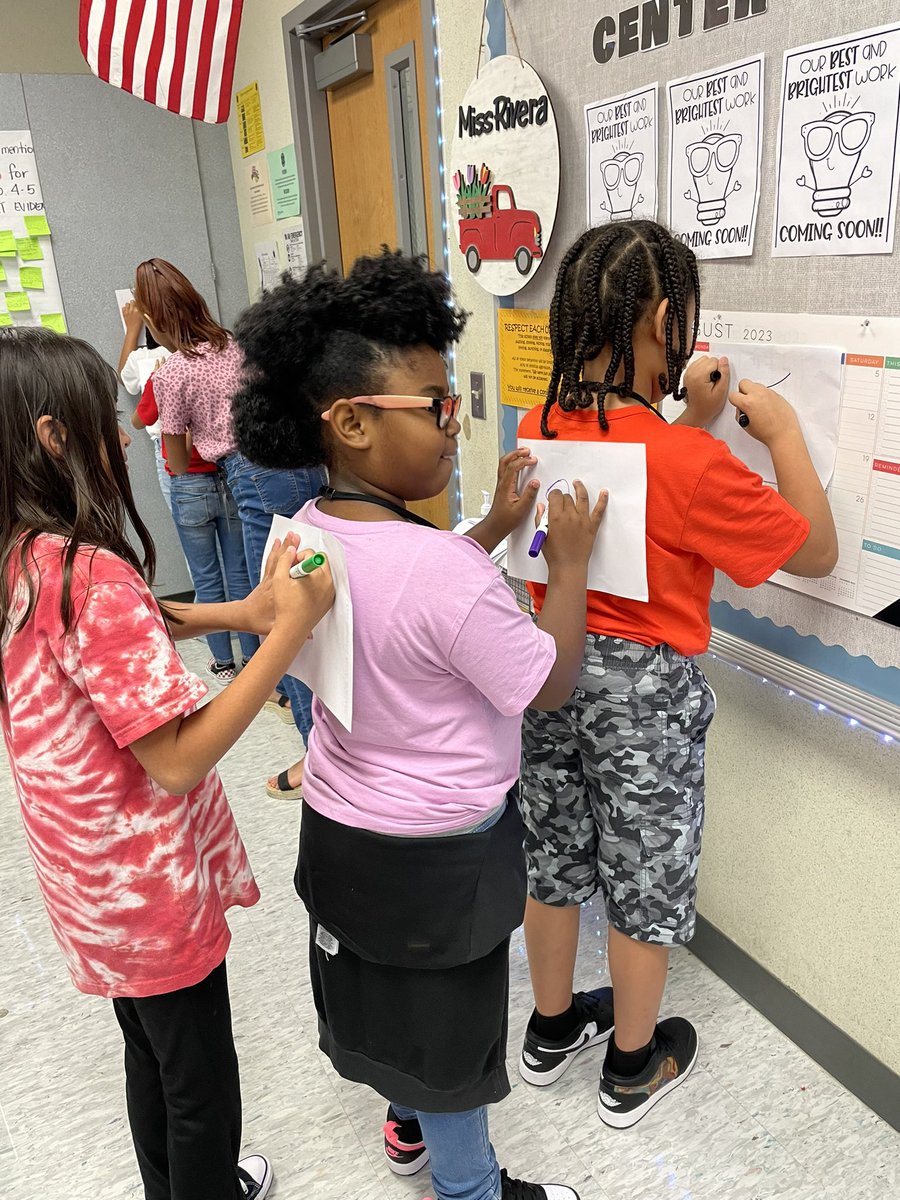 ReadSmoreBooks's tweet photo. Here we go! Starting strong this year w routines, procedures, and SEL 🤩
This helped us already with making new friends, popcorn reading in small groups, and providing feedback after writing our first time personal narratives. Every second counts! ☄️ https://t.co/VpRBjxvjKJ