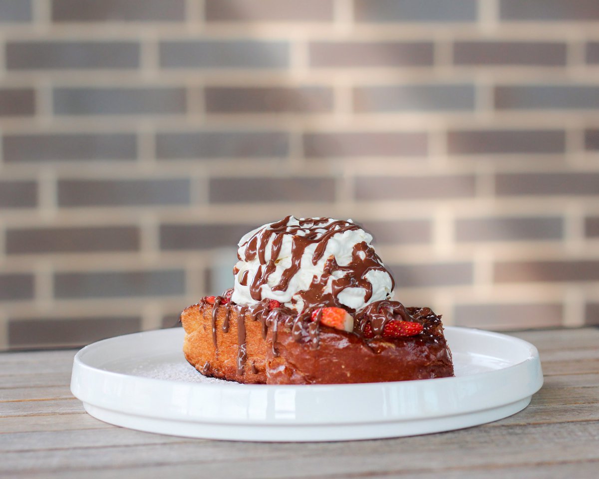 The french toast that will satisfy your sweet tooth🍫

#nutella #frenchtoast #brunch #sweet #collegestation