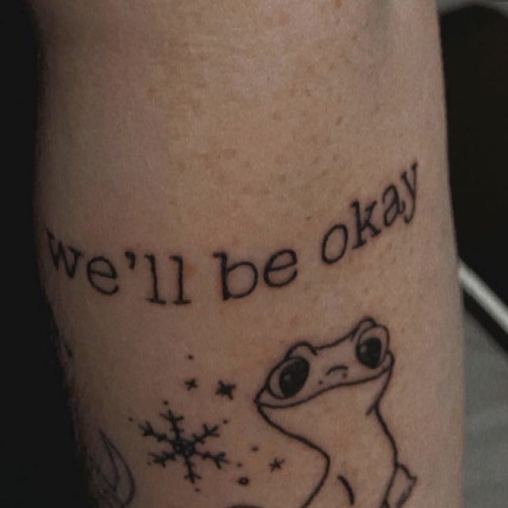 alittlequieterr's tweet photo. happy birthday to my favourite human on the planet @babyqueen
you and your music saved my life, i can’t wait to see you in november and hopefully tell you in person how much you mean to me. i hope today is as amazing as you are , i love you bella!!!! #BellaDay https://t.co/TReSTH9LNF