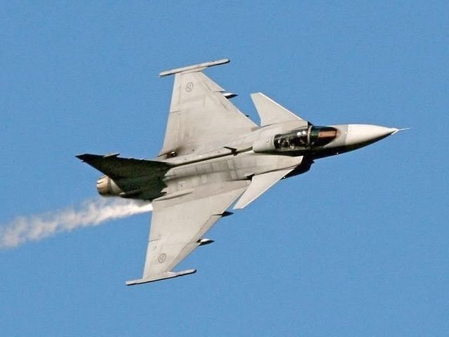 bayraktar_1love's tweet photo. “🇺🇦 pilots have already started participating in familiarization training on Swedish JAS 39 Gripen fighters, which was agreed upon earlier this year.”- 🇺🇦 President Zelenskyy at a press conference following the negotiations with Swedish PM. 

«The future steps regarding the possibility of opening the subject of the Gripen transfer to Ukraine were also discussed.»
https://t.co/KNUZ0e75ei