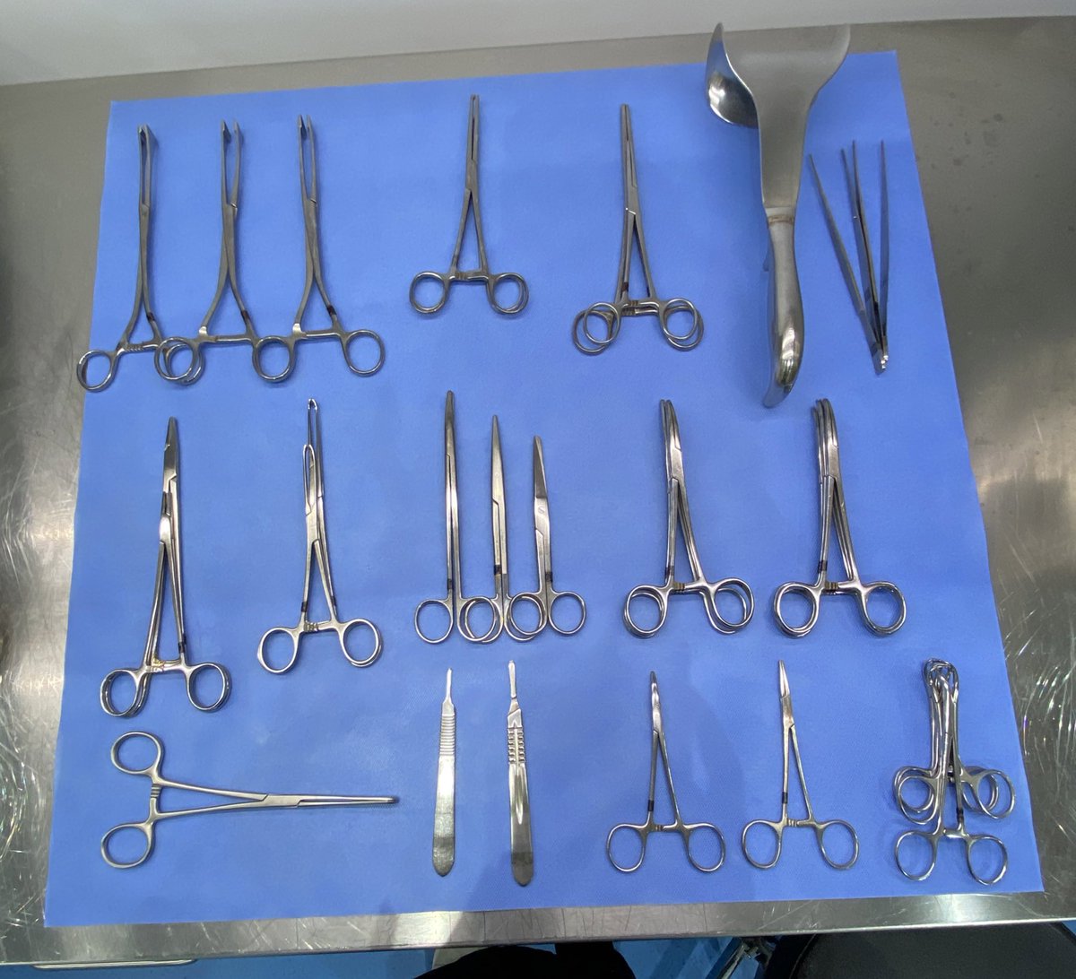 1AxMe's tweet photo. يوم عمل فني تعقيم 🦠👩🏻‍⚕️ https://t.co/ySZ8kqxVxV