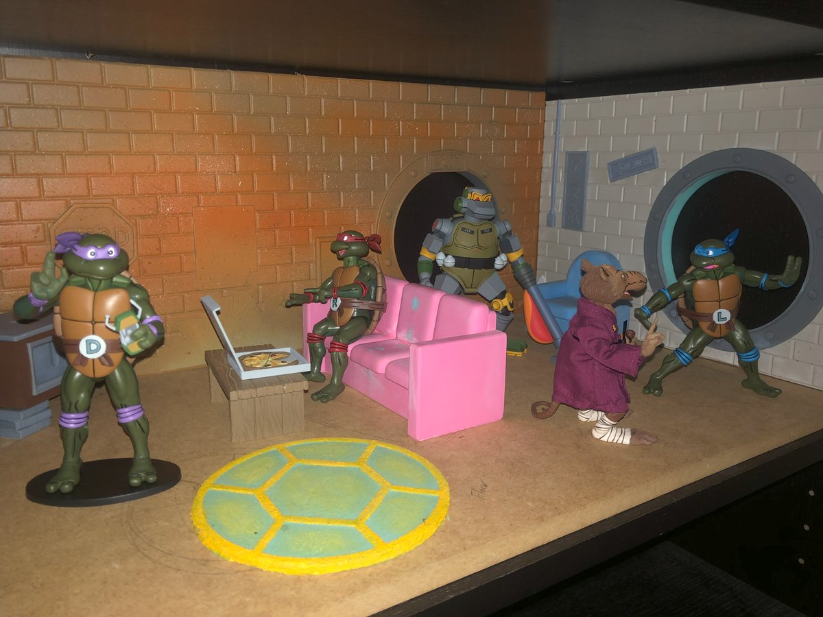 @NostalgiaUnboxd I've been working on my own for some time. Not foam but fully sculpted, molded and cast plastic parts. Still very much a work in progress. #TMNT