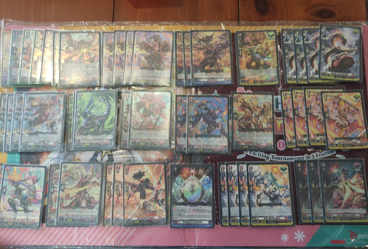 ThuducVCS's tweet photo. Best 8
Nguyễn Hoàng Anh, deck Diabolos, ""Viamance"" Bruce (J7AG)
Nguyễn Huỳnh Hải Đăng, deck Shojodoji (C4PE)
Nguyễn Anh Khoa, deck Arkhite (M7A4)
Nguyễn Thế Mãnh, deck Gandeeva (P4FJ)
#VGTopDecks https://t.co/81hdvmDxJL