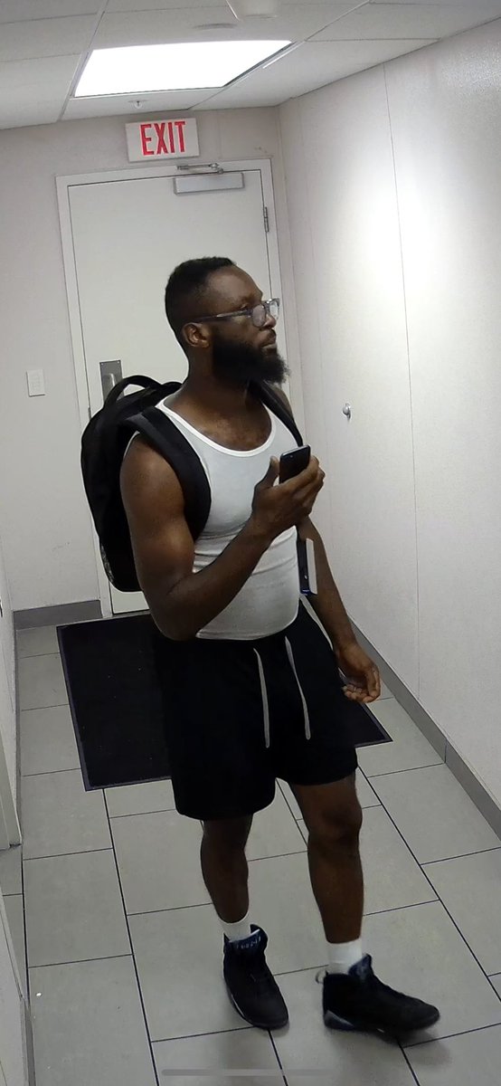 mstaylorp's tweet photo. This slimy rat stole my wallet and i would like to see him jailed for the 4 hours it took to get a new drivers license https://t.co/DwHASfFxli