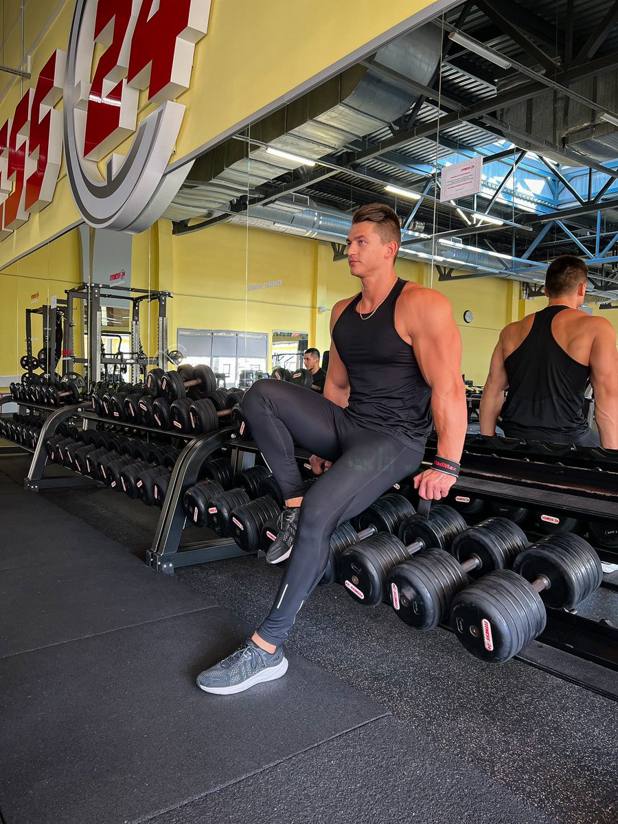 My work 
#gym #body #fit #fitness #aesthetic #trainer #Motivation #muscle #flex #arms #model #fitmodel #workout #biceps #bodybuilding