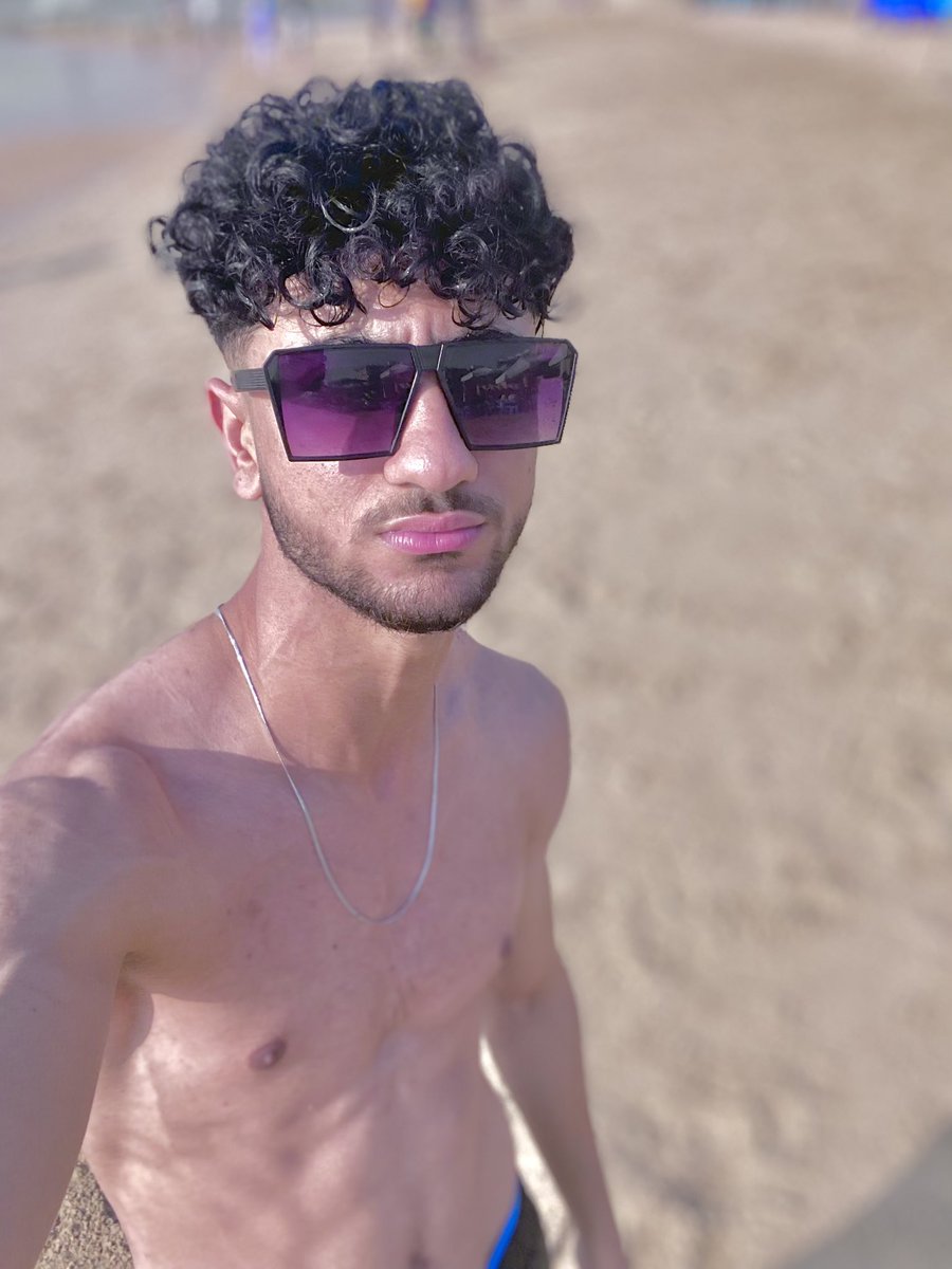 NasserUoussef's tweet photo. Summer vibes🌕 https://t.co/ajjKV5uizc