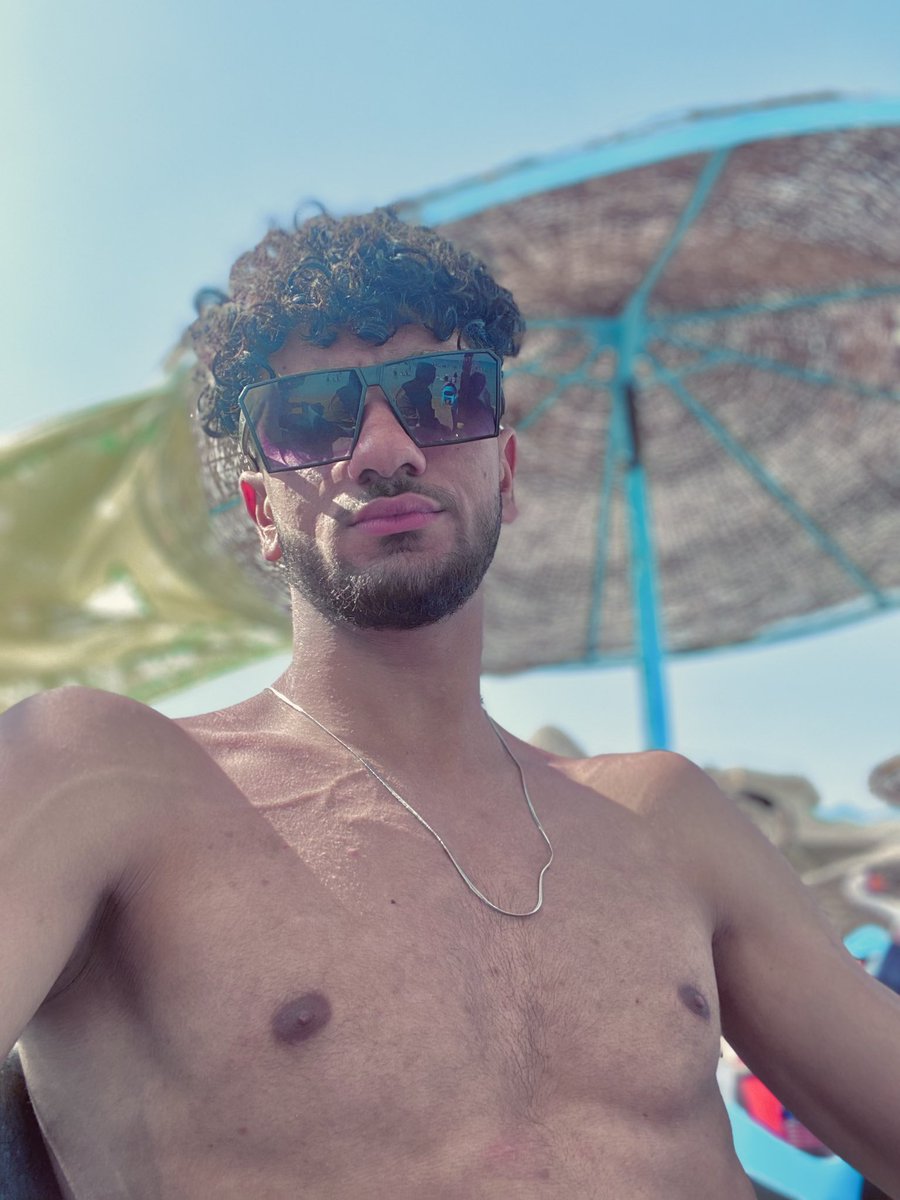 NasserUoussef's tweet photo. Summer vibes🌕 https://t.co/ajjKV5uizc