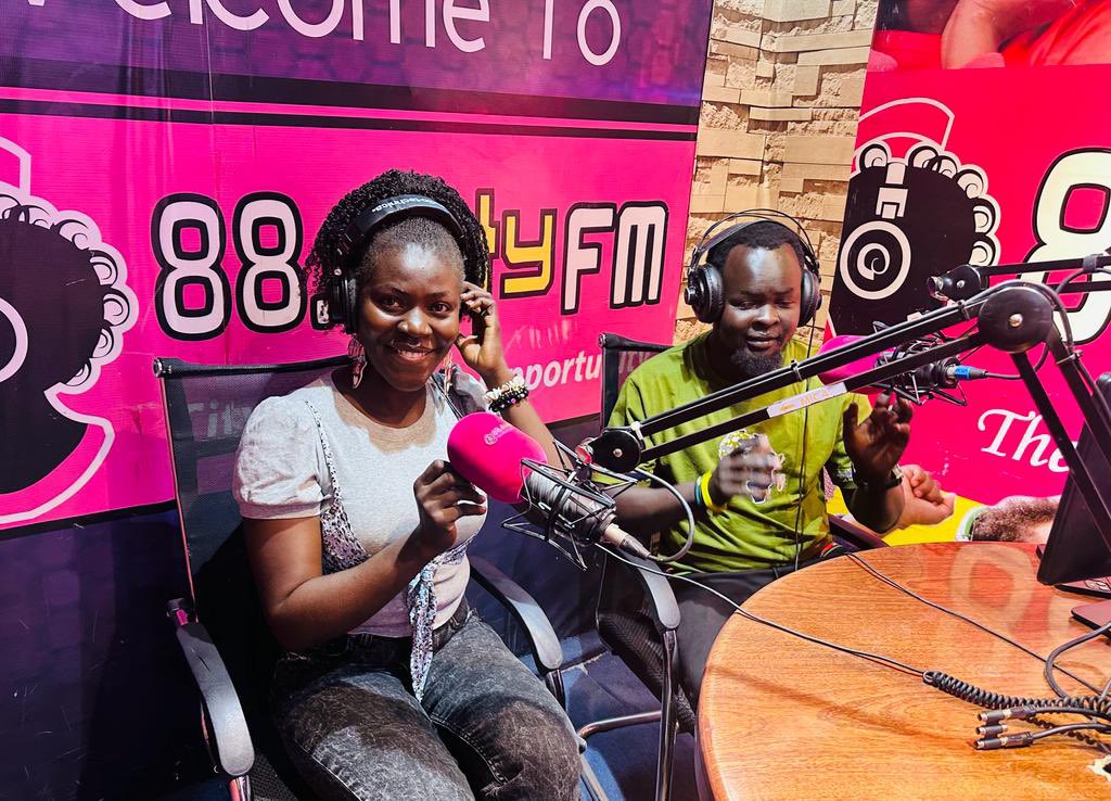 AyuelDavid's tweet photo. We had great discussions around youth participation in civic and political space in morning at Capital FM.
Thanks for hosting me @Ggaba_joyy
#capitalFM #SSOT #ShababNotForSale #SabaJedid https://t.co/ih9RHeMELH