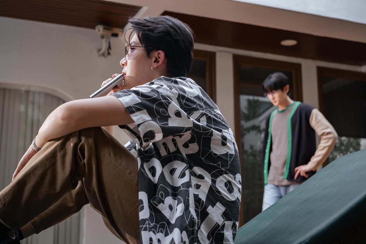 OnlyFriendsTH's tweet photo. ถ้าการกินเหล้าคือกีฬา
ไฮโซคุณหนูน้องเรย์:

#OnlyFriendsSeriesEP2 #GMMTV
@myktnw https://t.co/CqiBgYJafH
