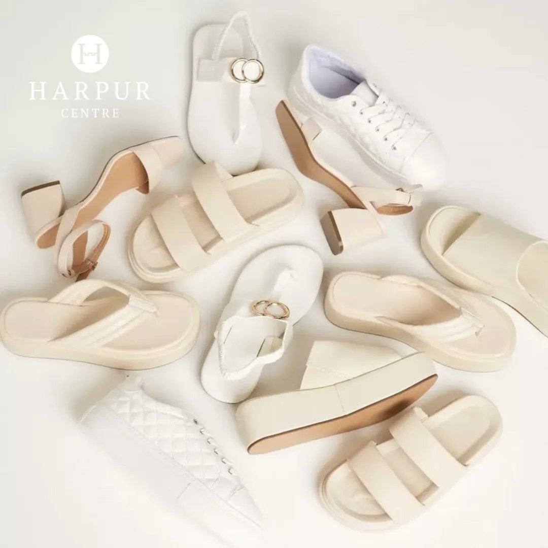 HarpurCentre's tweet image. Which pair are you picking? 👀 

Available now at @YoursClothing !

#widefitfootwear #extrawidefit #widefit #yoursclothing #thisisyours