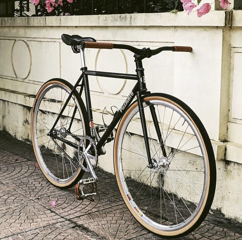 Meteora_BP's tweet photo. 無性に新しい自転車組みたい欲が出てきてしまい購入。

PIZZ Unbreakable U1
中華フレームなので心配ですがReynolds853使用 45cまで対応
ってとこにやられました

ノーダメージで届くかな…？
需要あるか不明ですが経過を書いていこう…

⚠️画像は拾い物です⚠️

続く？

#シングルギア
#ピスト
#SSCX https://t.co/ZLIt5LrlCl