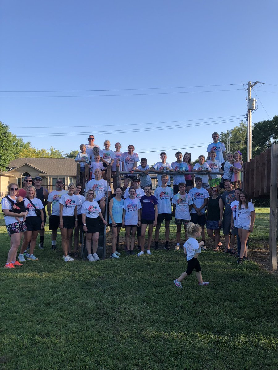 LisaKanode's tweet photo. #emfbobcats timed trial, 5K Color Run and Donation to Fillmore County Cancer Conquerors!  All in one Great Night!  🐾🏃 https://t.co/7dOinVW2fu