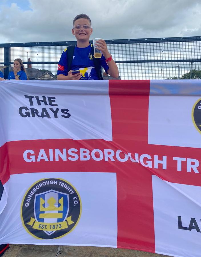 LLansdall's tweet photo. That’s the boy ready to cheer on @GainsTrinityFC 💙⚽️ @GLansdall 
Come on you blues https://t.co/f9drDvoXWD