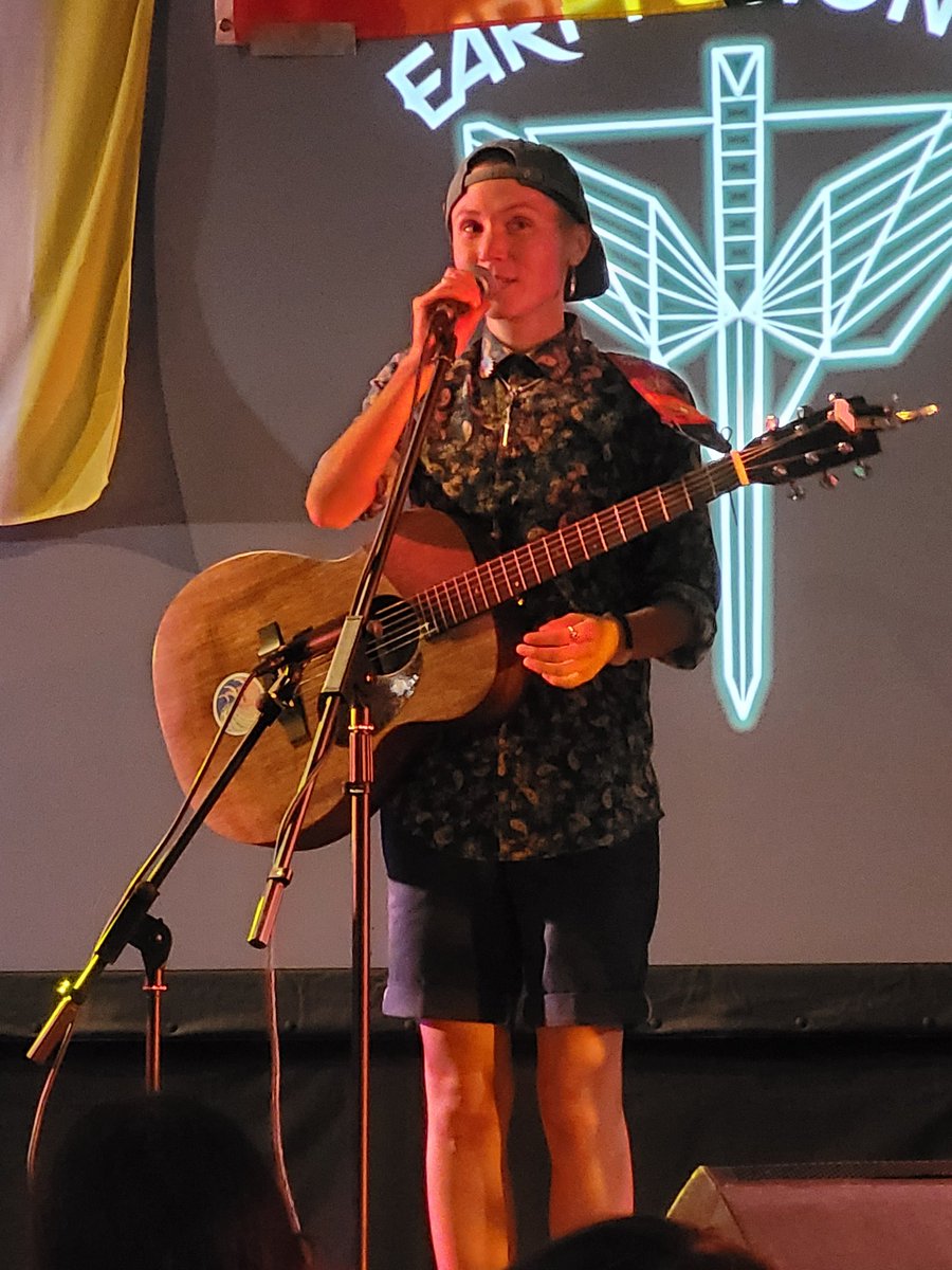 roxkitten's tweet photo. This concert was so very special in so many ways. I felt connected and seen and just... comfy. It was a particular treat getting  to hear and see Dom perform live. Thank you to all who made this happen. 😌🦋🌳
#EarpFusion #WynonnaEarp https://t.co/rzmJqsSiRT