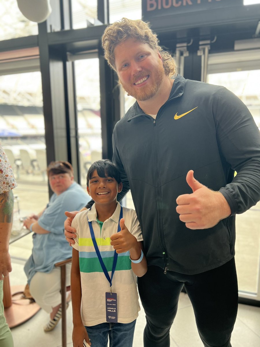 VCBali's tweet image. Good luck today @RCrouserThrows 💪🏽💪🏽. Smash it!