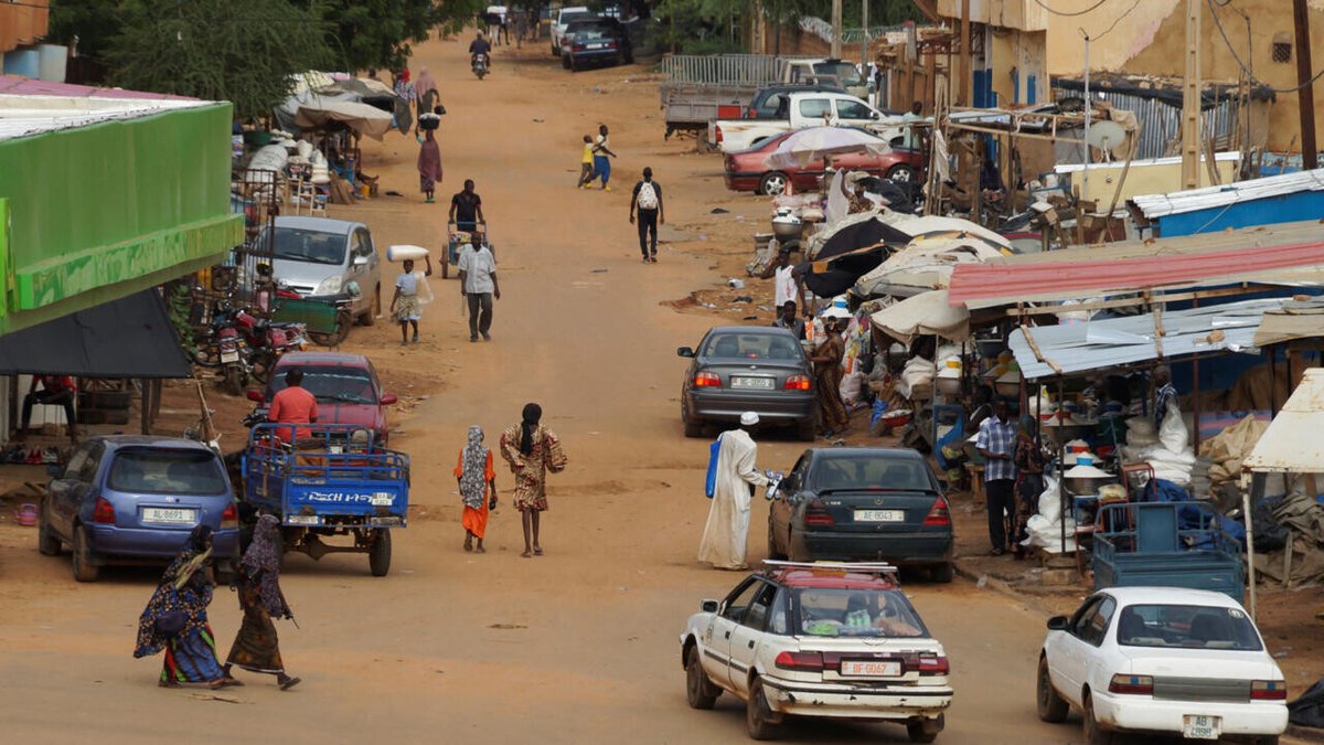 🔴 Live: ECOWAS delegation arrives in coup-hit Niger for talks ➡️ go.france24.com/pZR