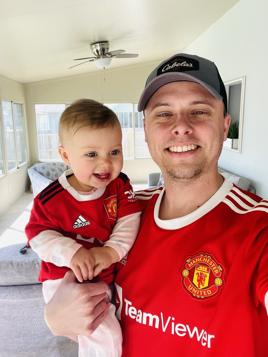 csdesigns_'s tweet photo. Come on United! @ManUtd  @NBCSports #MyPLMorning https://t.co/ZFnndAzSiT