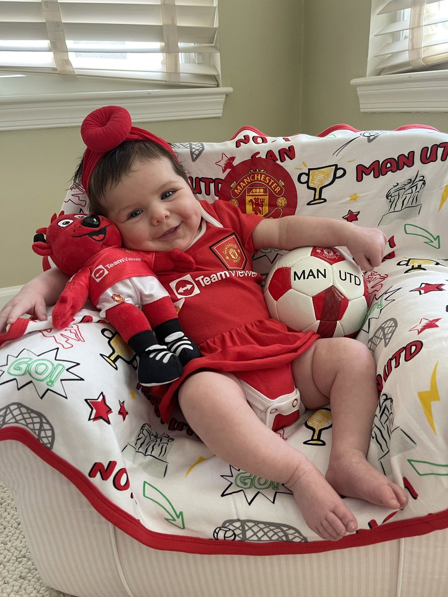 When your daughter spends more money at the Megastore than her moms! Glory, Glory, Man United! ❤️🤍🖤

#myPLmorning 
#MyPremierLeagueMorning 
#MUFC
#firstManUtdgame 
#twomomsandamanutdbaby