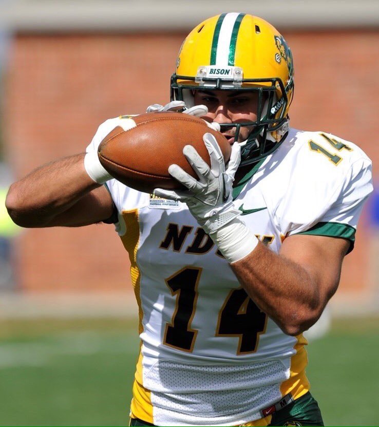 Bison Nation, with 14 days until NDSU 🏈 starts the 2023 season we take the time to honor a former member of the #HeadHunters who was primarily a Special Teams demon, delivering huge hits on returners, <a href="/BLiekhus/">Bo Liekhus</a>!! #BisonFBCountdown #LetsGoBison #HornsUp🤘