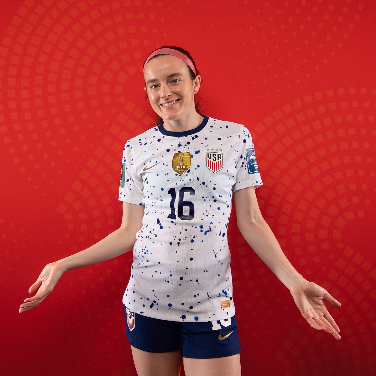 USWNT's tweet photo. 1️⃣6️⃣ - @roselavelle https://t.co/VbYULtGBt9