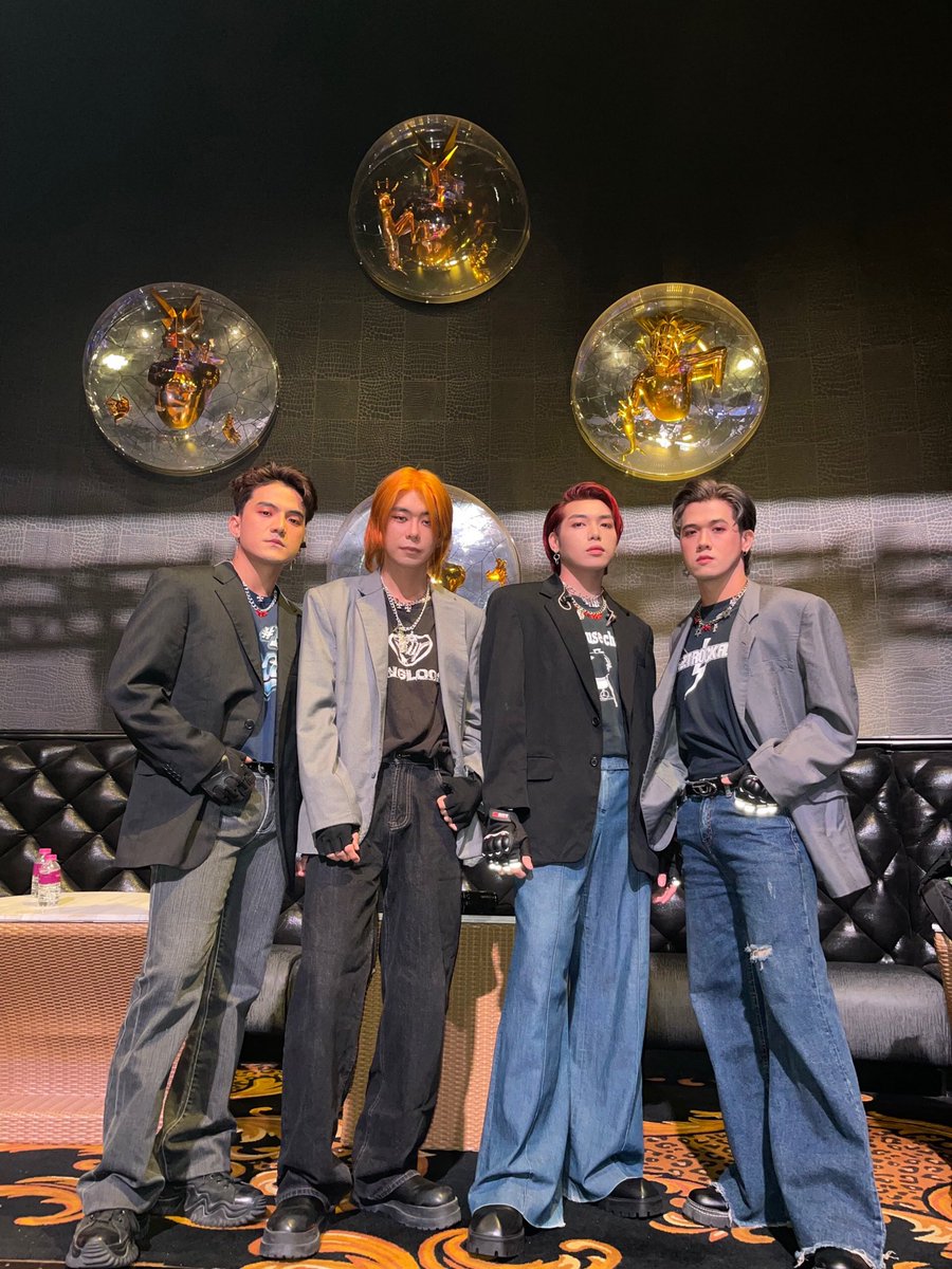 Thank you so much to everyone who came to support us today at the Malaya Music Fest 2023! Please get home safely! 💛

PHP AT MALAYA MUSIC FEST
#MalayaMusicFest2023
#Press_Hit_Play #PHP