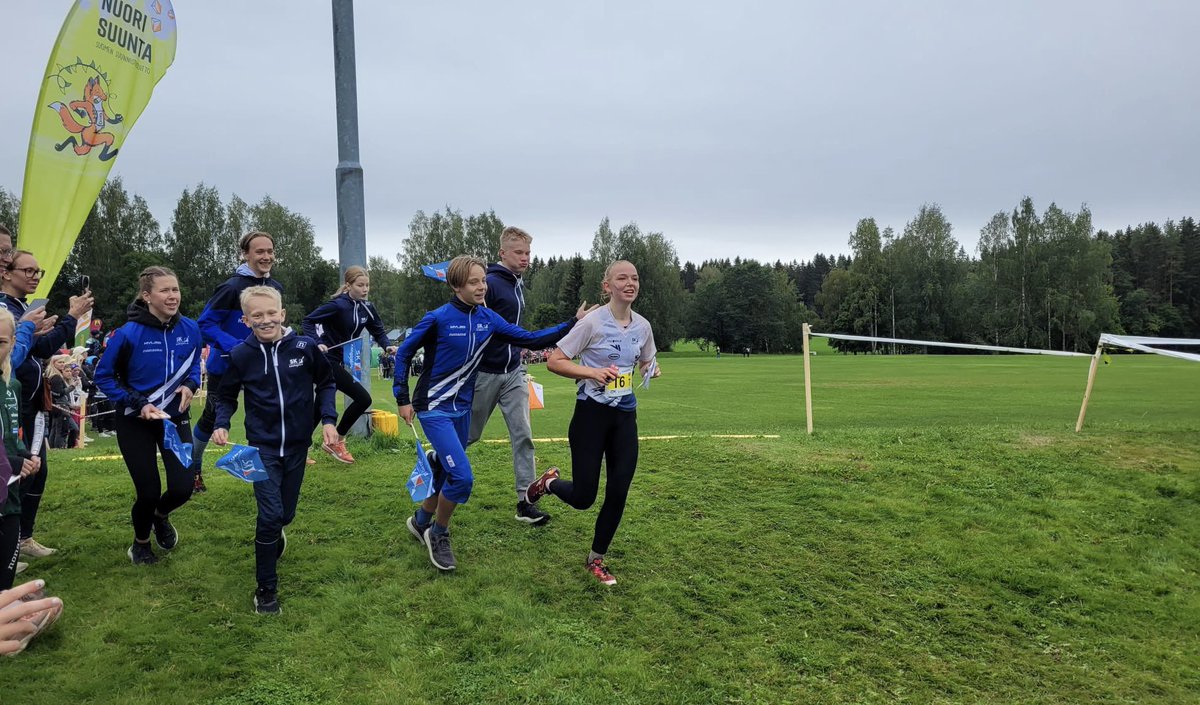 Kotisohvallakin syke huiteli reilusti yli 100. Usemmalla kauden parhaimpia vetoja tiukassa paikassa ja palkintona #nuortenjukola komia 11.sija. Lisäksi seuran kaikki 4.joukkuetta hyväksytysti maaliin👏<a href="/KangasalaSK/">Kangasala SK</a> 📸: <a href="/petterila/">Petteri Laitinen</a>