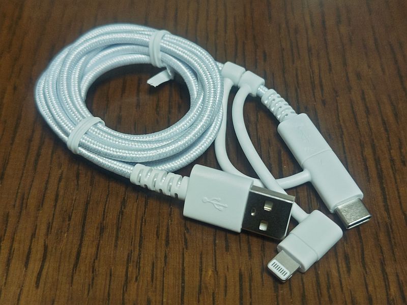 donmimi_hiyoshi's tweet image. 失敗した(^^ゞ     #USBケーブル #3in1ケーブル #サンワサプライ minkara.carview.co.jp/userid/106065/…