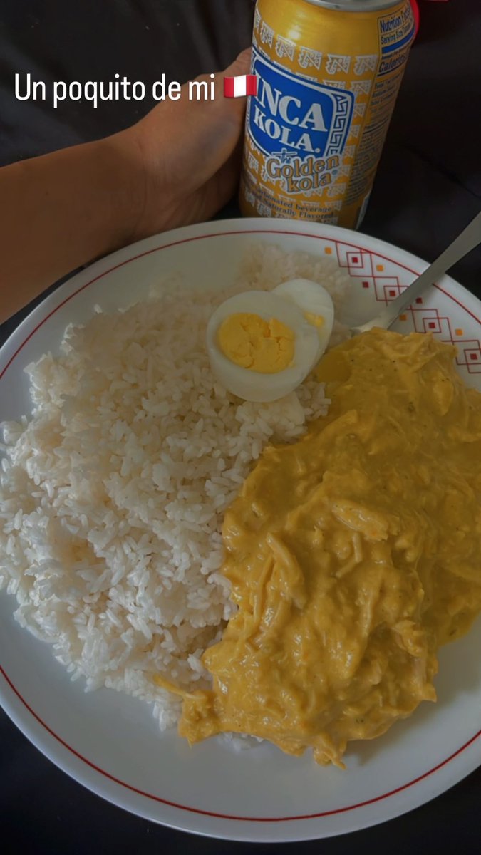EversQuispe's tweet photo. @PeruanaCanela Con su inca kola https://t.co/ZFLOeukyq5
