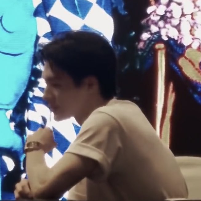 LJNFEED's tweet photo. heartthrob #jeno https://t.co/cdFTL4d3GM