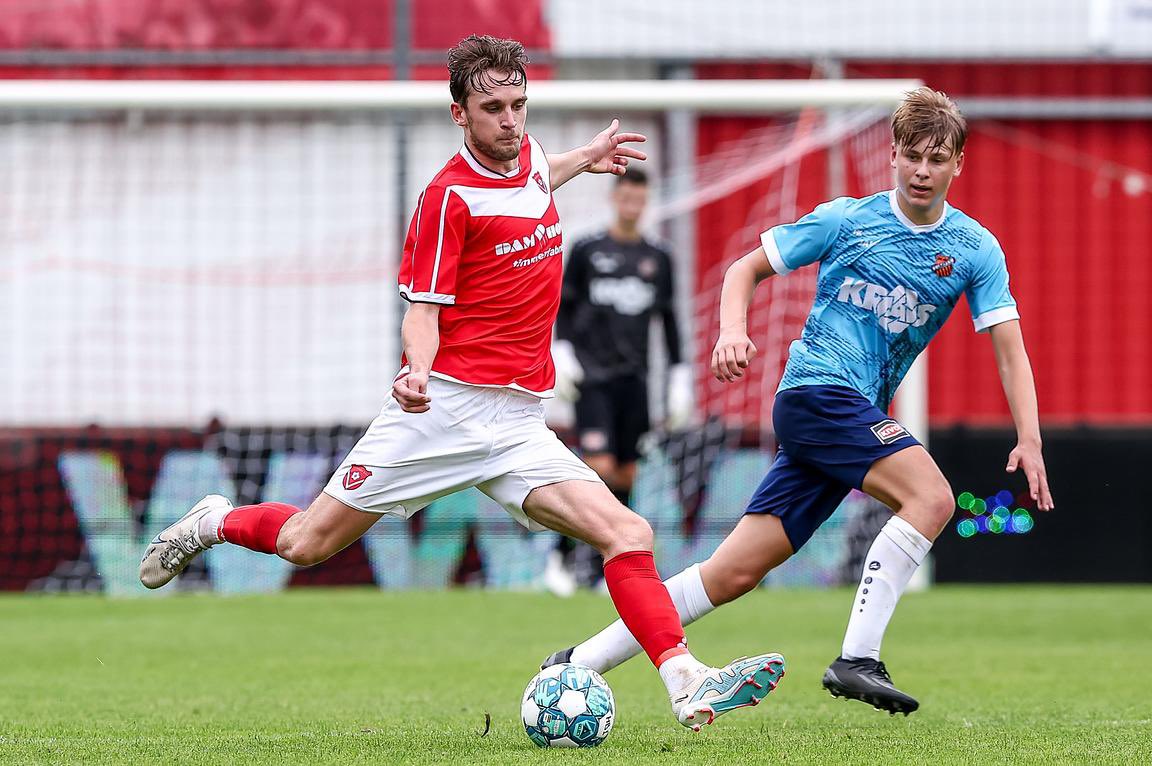 HarkemaseBoys's tweet photo. Einde wedstrijd! Harkemase Boys wint terecht met 2-1! โค๏ธ๐ค๐ฅ
#harvol https://t.co/f1GzlUvQwL