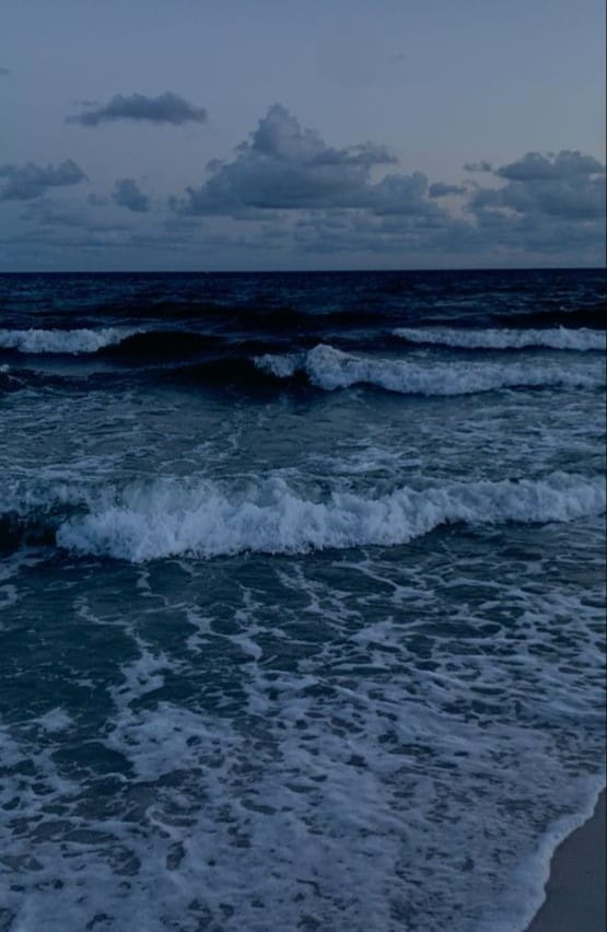 artindetails's tweet photo. the sound of the waves https://t.co/CMm6vtfzl3