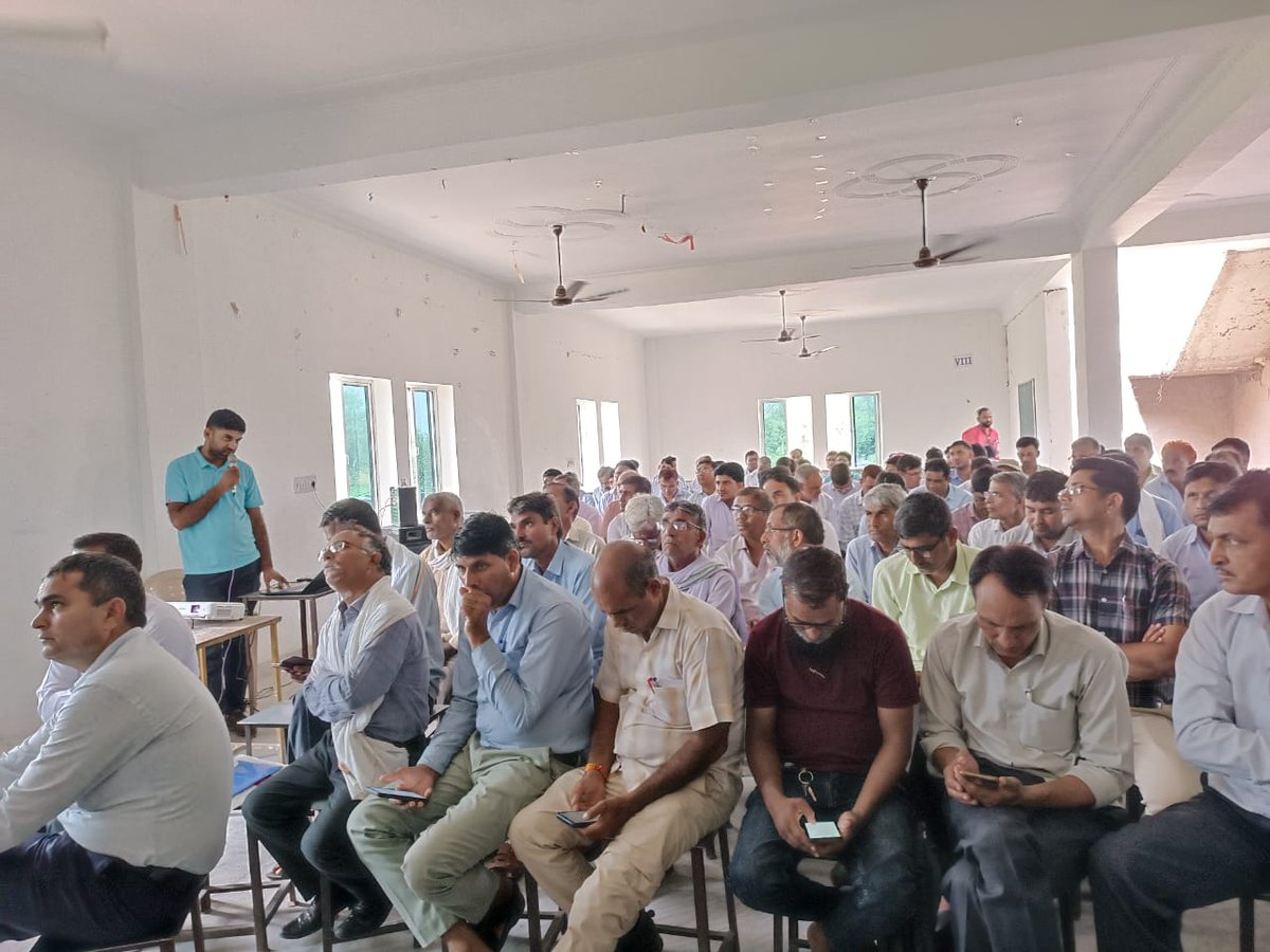 deojaipur's tweet photo. Blo training shahpura

#jaipur #rajasthanage2023 #rajasthanelection2023 #Mission75 #YouthChalaBooth #MyVoteMyPower #ceorajasthan https://t.co/V367HuUgvt