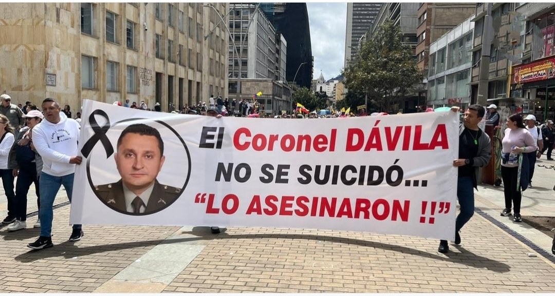 InesBetancur1's tweet photo. Nunca nada ni nadie, me va a sacar de la cabeza y el corazón que al Coronel Dávila LO ASESINARON, LO CALLARON.

Y ahora todo el mundo se quiere limpiar el qlo con él 🤬 https://t.co/WRDWdCrWVP