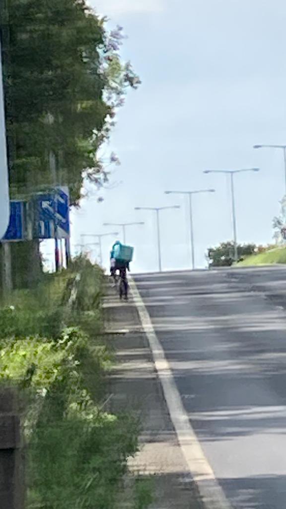 cararb1's tweet photo. Good luck to the poor sod waiting for their @Deliveroo order, their carrier was just spotted heading up the slip road of the M55 https://t.co/LNncxXloHL