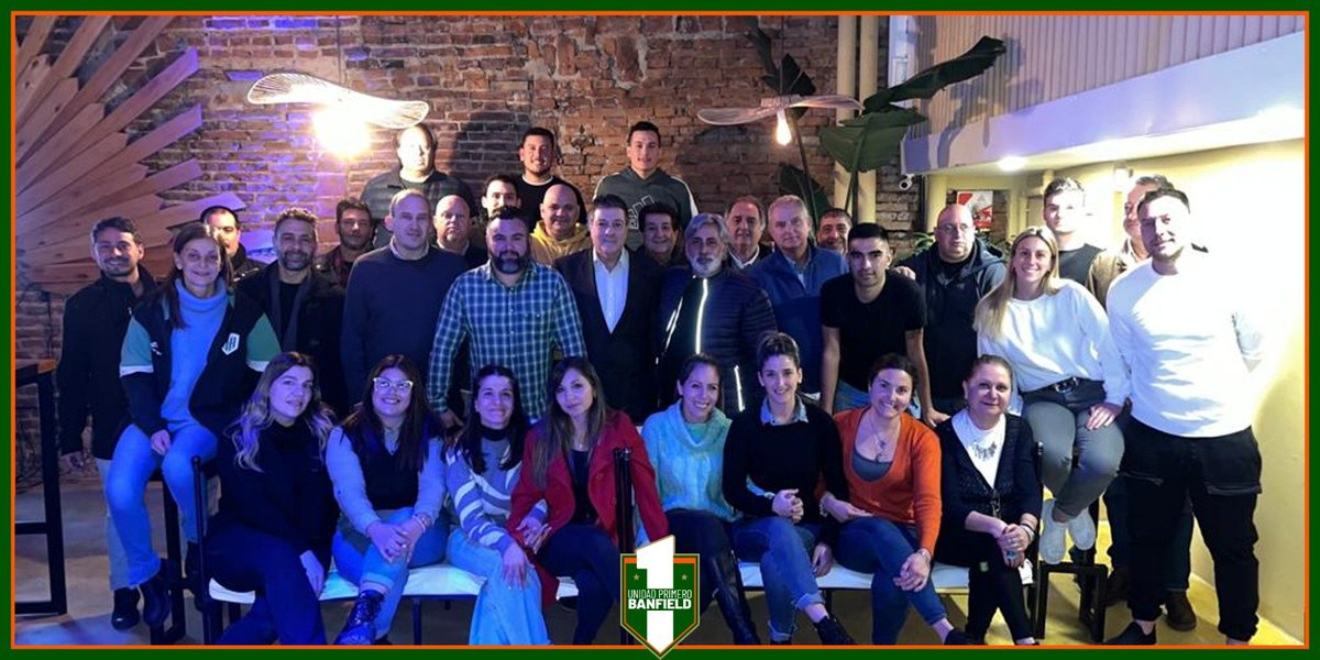 UnidadBanfield's tweet photo. Reunión ampliada de Unidad Primero Banfield, conformando subcomisiones para ocuparnos de cada una de las áreas en las que creemos que Banfield puede y debe mejorar.

#UnidadPrimeroBanfield 🇳🇬 https://t.co/2oIfzqJdLf