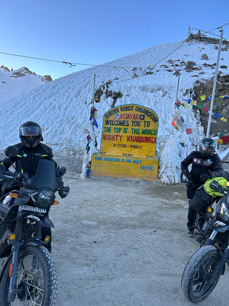 sapna_j21's tweet image. Today I am Proud of @RahulGandhi our Leader for your courage.
A month back my Son Sunny a fellow @AIPCMumbai @juniorjha_ completed the same trip of Laddakh.
No doubt both of you have #BornForGreaterThings
@INCIndia @kharge @ProfCong @ShashiTharoor 
@VarshaEGaikwad
@mathewmantony