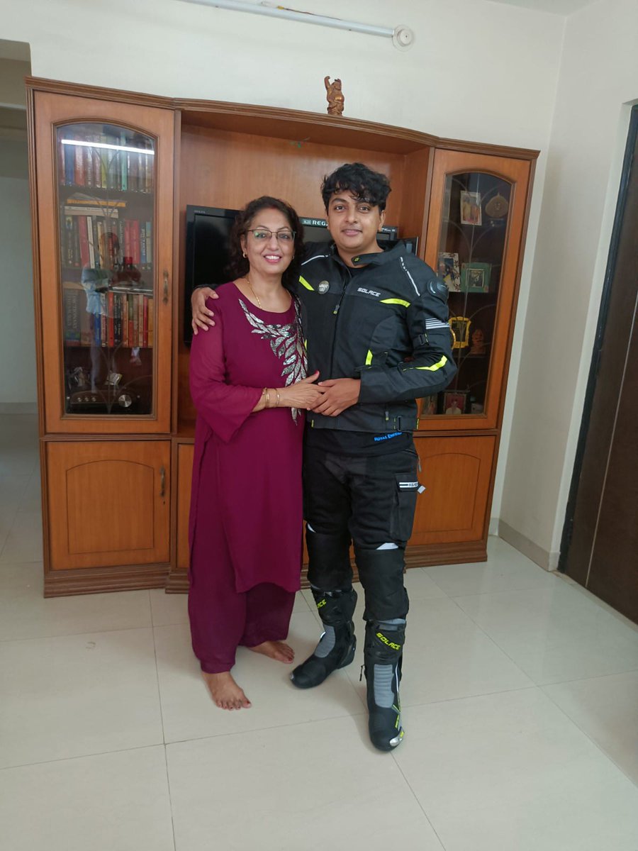 sapna_j21's tweet image. Today I am Proud of @RahulGandhi our Leader for your courage.
A month back my Son Sunny a fellow @AIPCMumbai @juniorjha_ completed the same trip of Laddakh.
No doubt both of you have #BornForGreaterThings
@INCIndia @kharge @ProfCong @ShashiTharoor 
@VarshaEGaikwad
@mathewmantony
