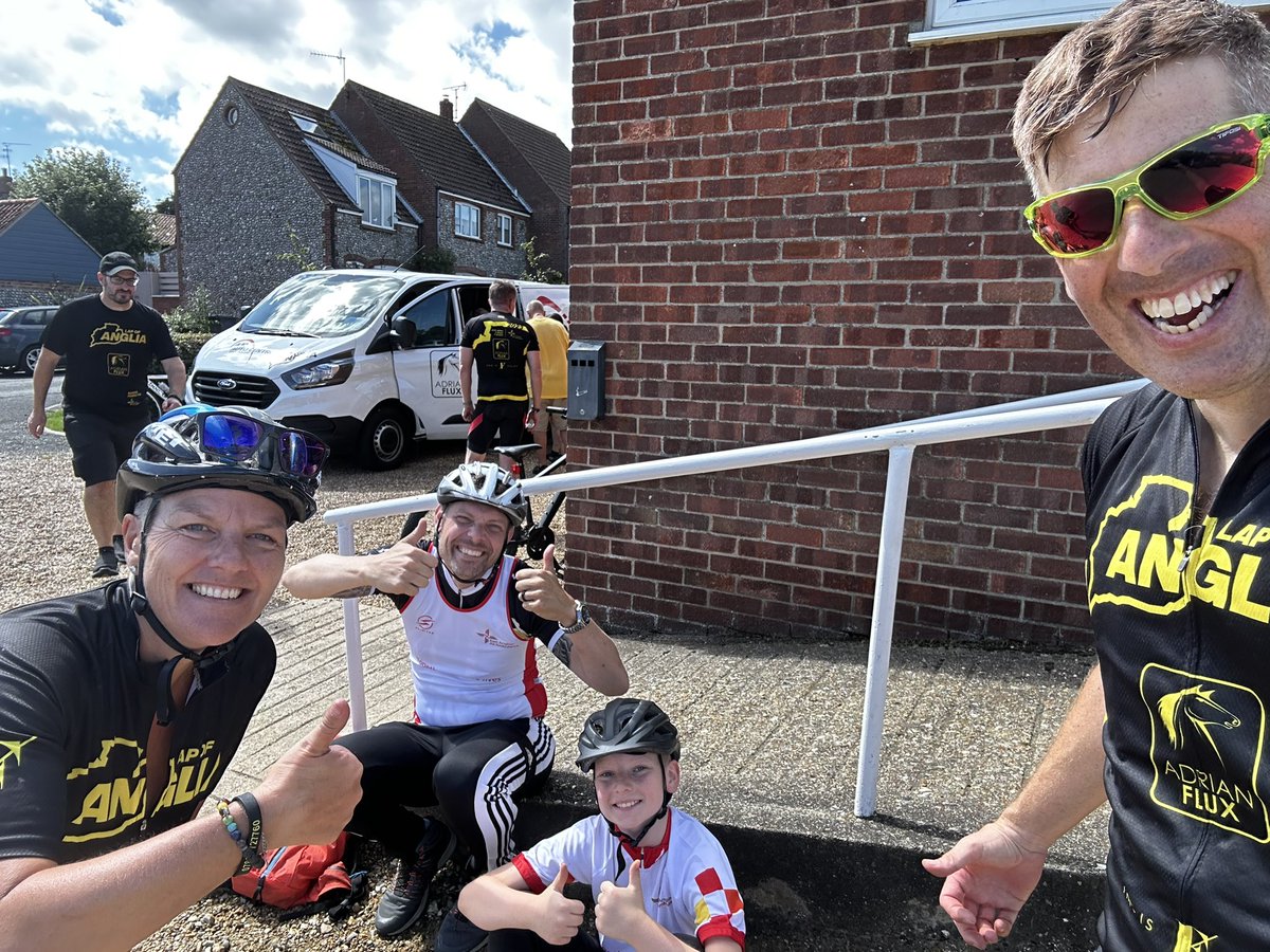 shotleypeat's tweet photo. Lap Of Anglia day 4 - halfway home!!!!
All the aches today but tablets gels and scenery and making it okay-ish
Lunch stop at Weybourne having had coffee at Holkham.  Now met with Rob and Isaac to get some miles for Isaac’s 1000mile
https://t.co/cfh21qppsK https://t.co/Qe4jxYDP5A