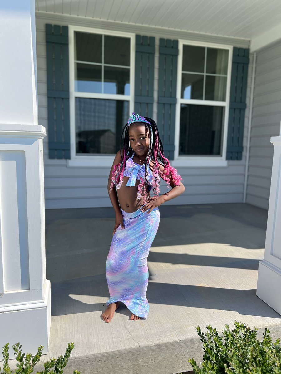 Happy 6th birthday to my sun, moon, and STAR ⭐️ Nova Kahlo you changed my life baby girl. 

Wish my baby happy birthday by contributing to her college/starving artist fund: gifteb.co/3CsQAGf