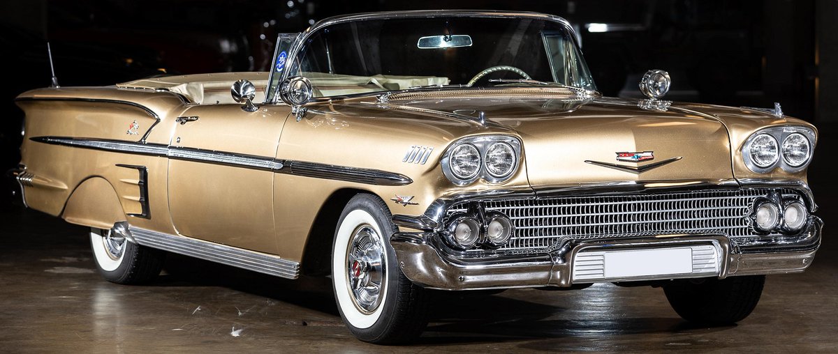 UltimativCars's tweet photo. #QuailAuction2023

The 1958 #Chevrolet #BelAir #Impala #Convertible [code 1767/1867] was made in a total of 55,989 units.

This [1867] "348 #Super #TurboThrust #TriPower-#V8" (5.7L w/ 280 bhp) in #AnniversaryGold [918] was estimated at $80-120k to be sold for reasonable $109.2k. https://t.co/LYPQpdhOGP