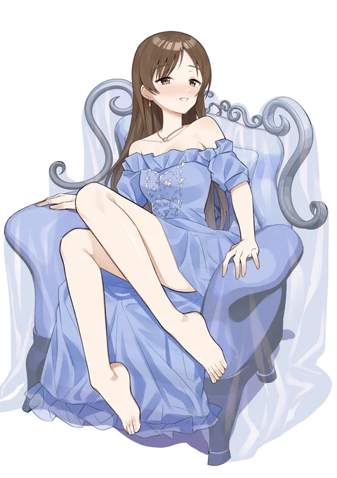 新田美波 