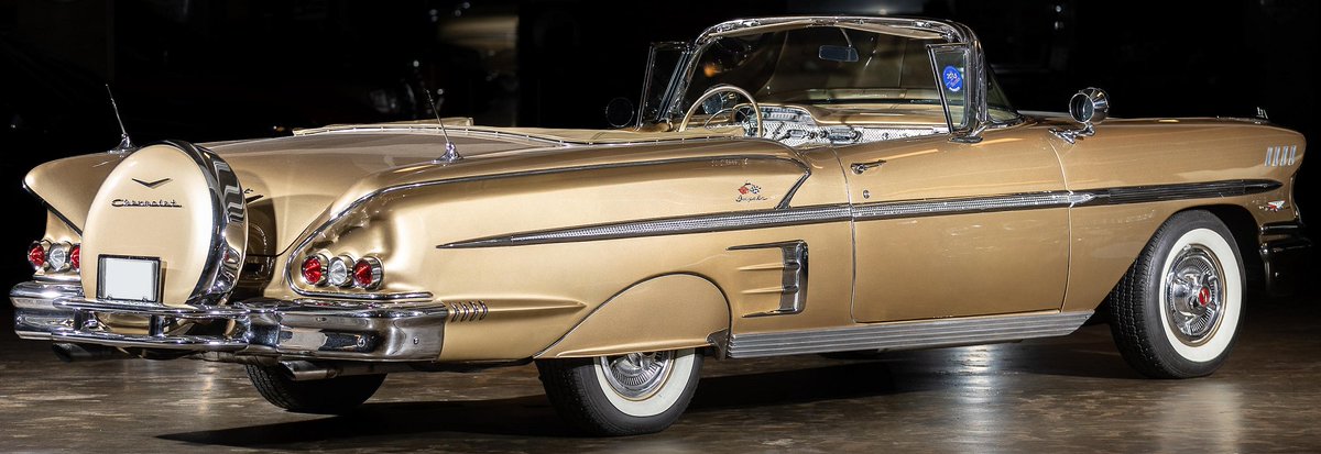 UltimativCars's tweet photo. #QuailAuction2023

The 1958 #Chevrolet #BelAir #Impala #Convertible [code 1767/1867] was made in a total of 55,989 units.

This [1867] "348 #Super #TurboThrust #TriPower-#V8" (5.7L w/ 280 bhp) in #AnniversaryGold [918] was estimated at $80-120k to be sold for reasonable $109.2k. https://t.co/LYPQpdhOGP