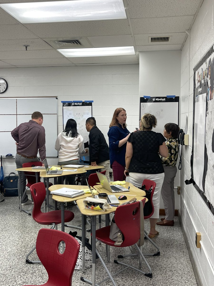 angieseiders's tweet photo. Enjoyed seeing all of VBCPS new teachers this week! Thank you coordinators, specialists, and coaches for providing quality PD for our new educators.@vbschools https://t.co/XT1IKLLTzm